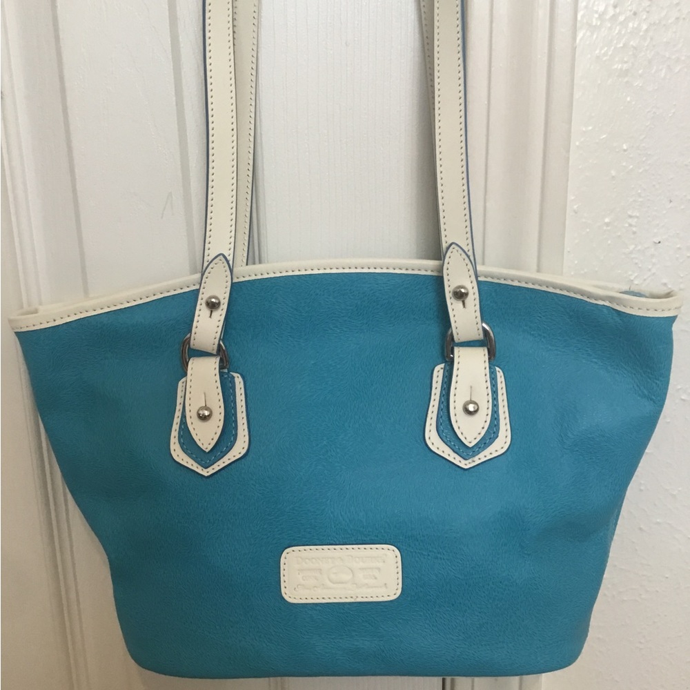 NWT Dooney and Bourke “STEPHANIE“ Shoulder Bag (Aqua & White)